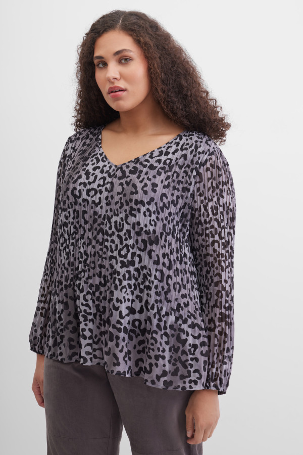 Блузка нарядная