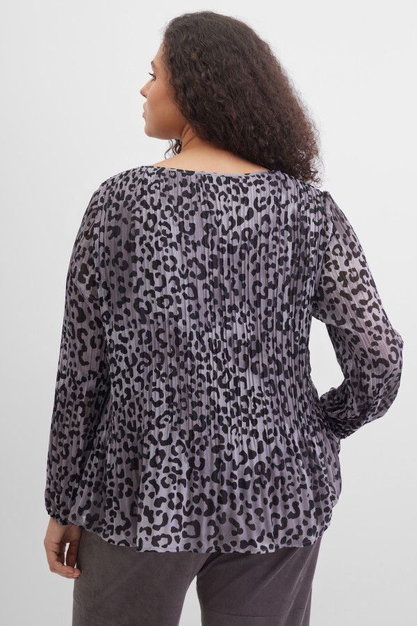 Блузка нарядная