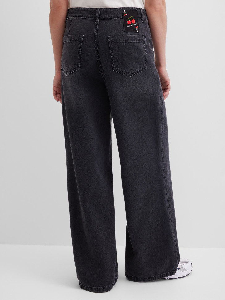 Джинсы широкие