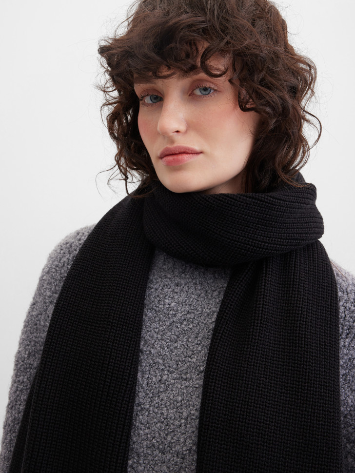 Шарф вязаный