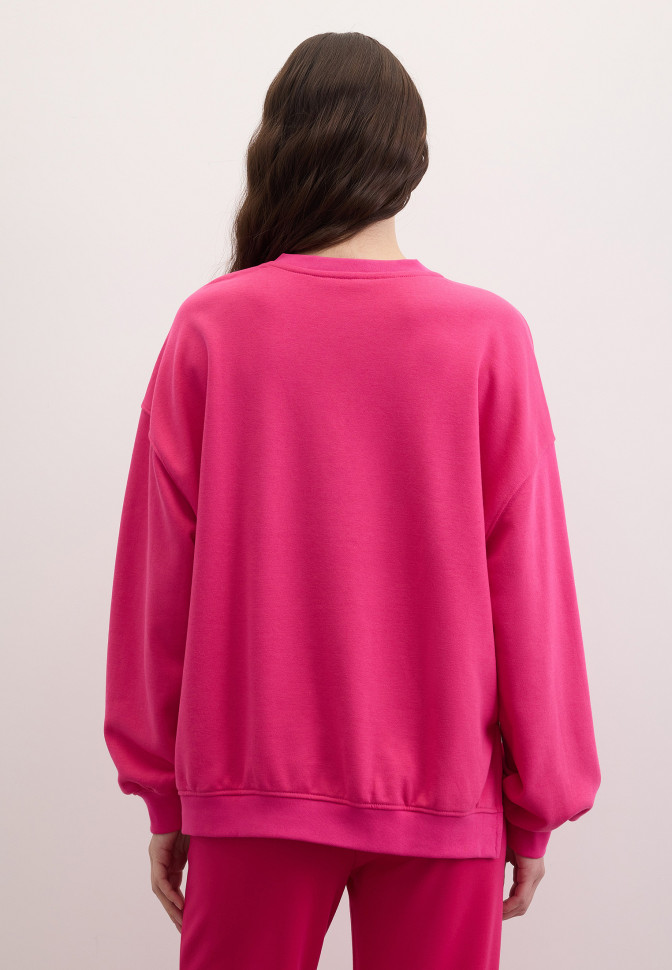 Свитшот с вышивкой пайетками