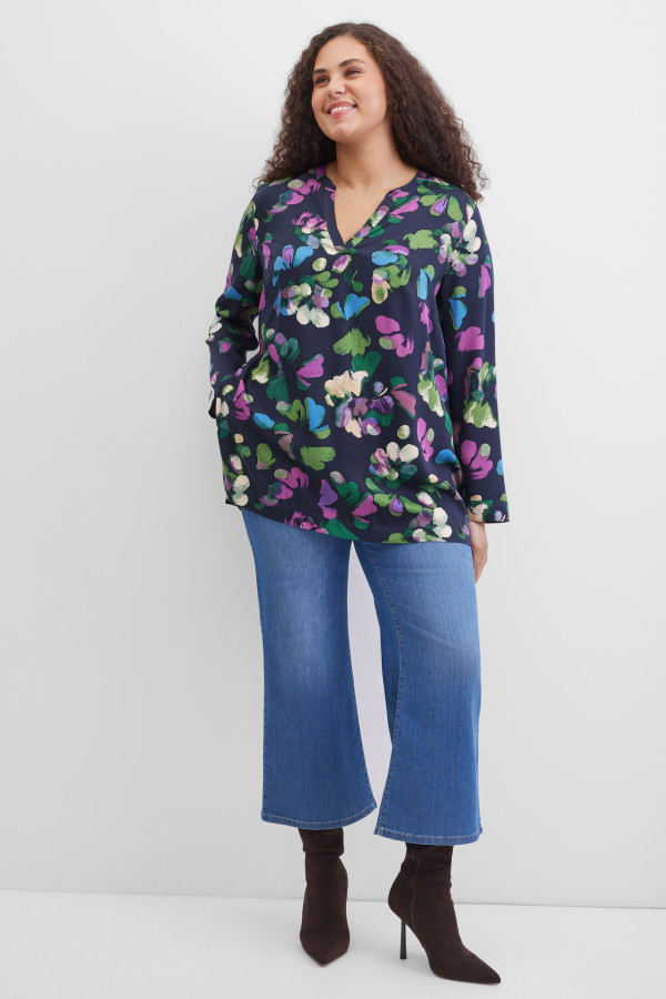 Блузка с цветочным принтом