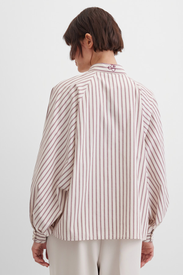 Блузка в полоску