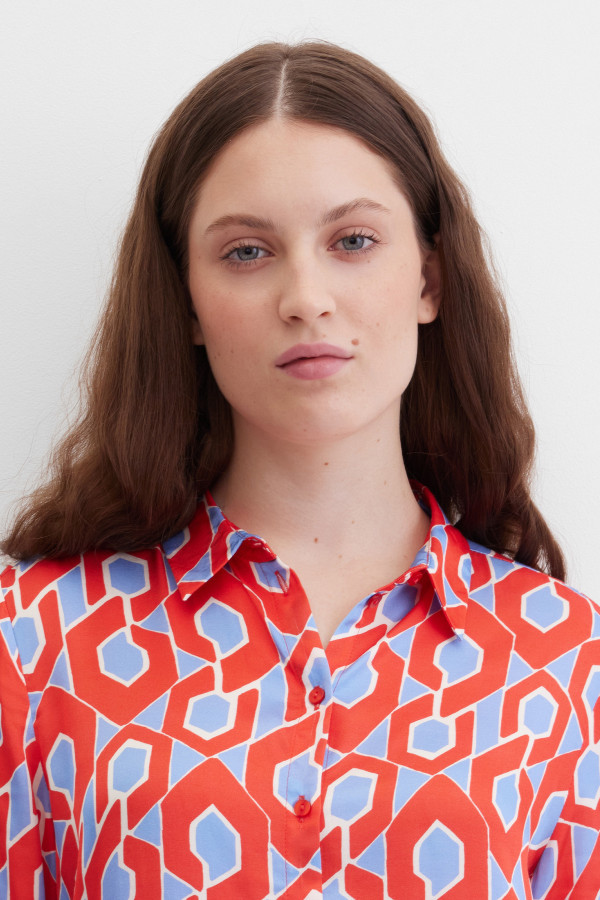 Блузка с длинным рукавом