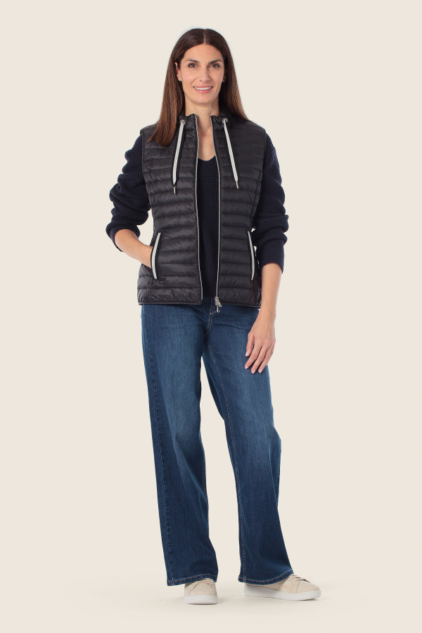 Жилет стеганый утепленный