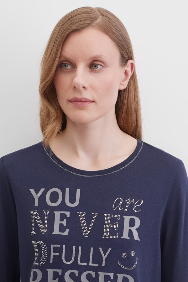 Лонгслив с надписью