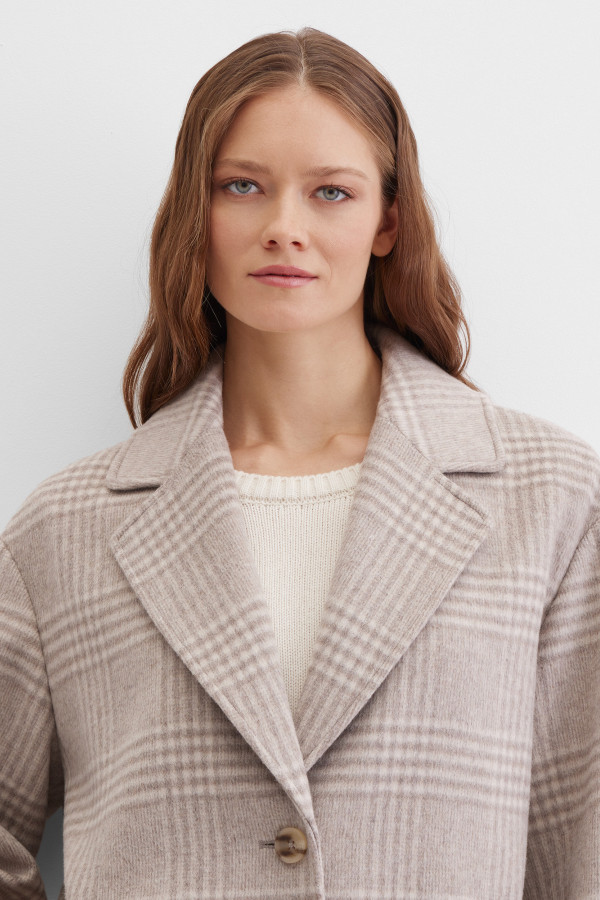 Полупальто однобортное