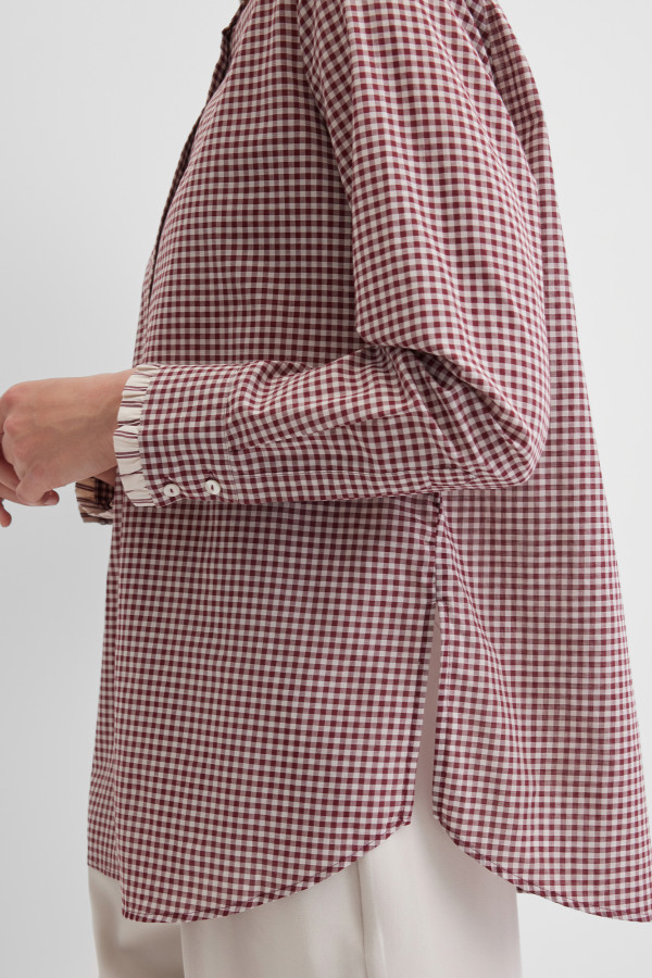 Блузка в клетку