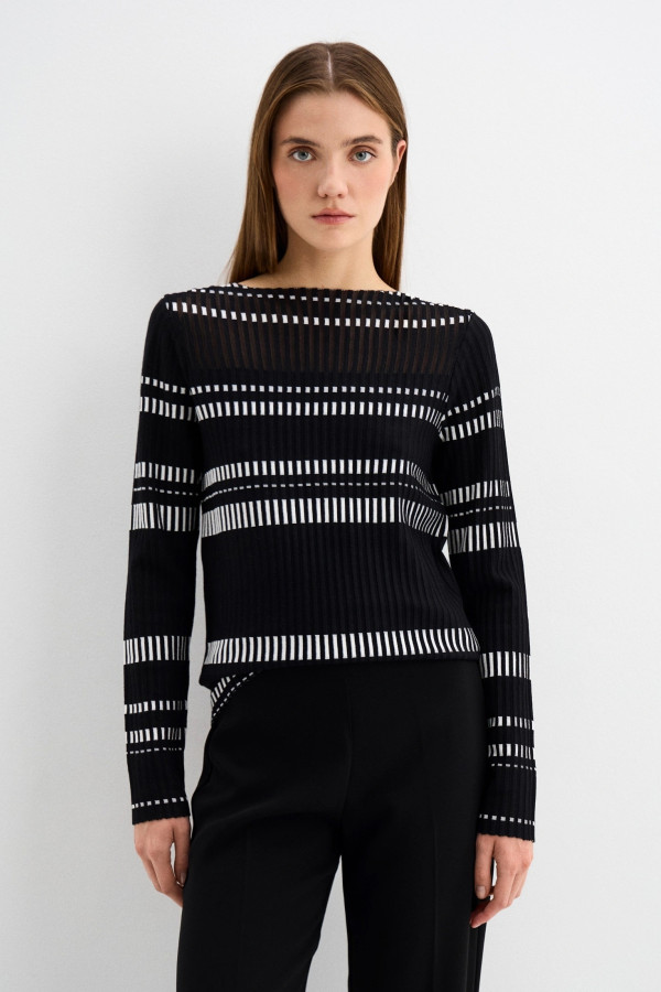Джемпер в полоску прямого кроя