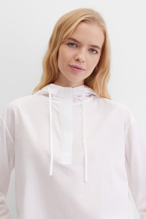 Блузка с длинным рукавом