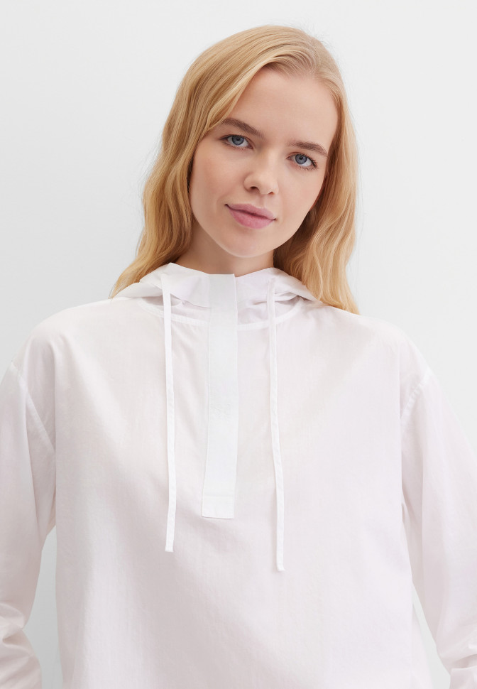 Блузка с длинным рукавом