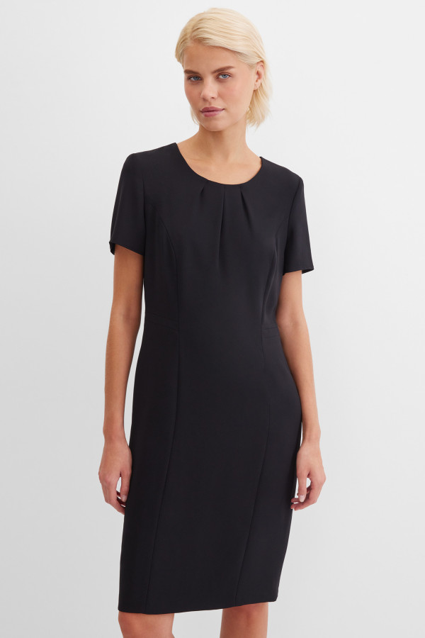 Платье приталенное