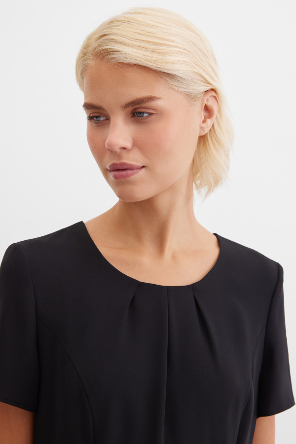 Платье приталенное