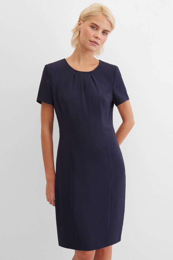 Платье приталенное