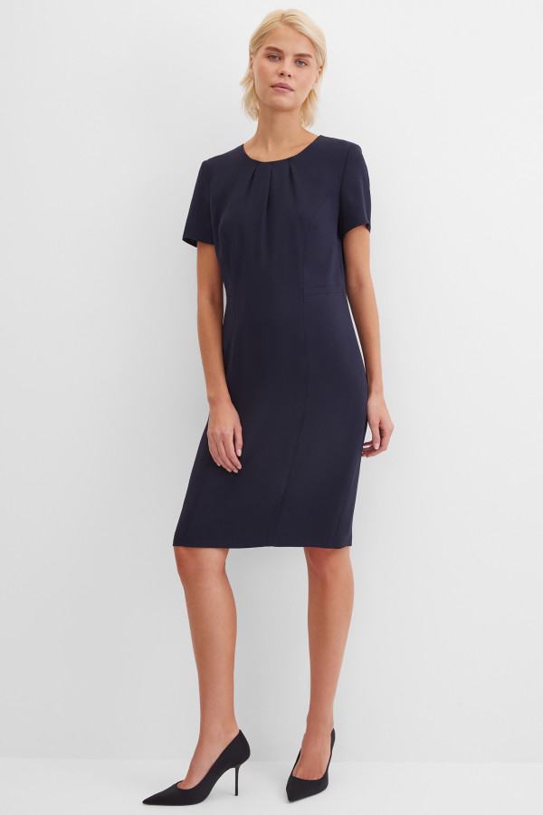 Платье приталенное