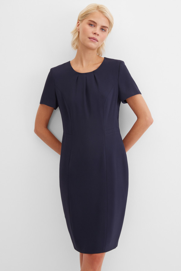 Платье приталенное