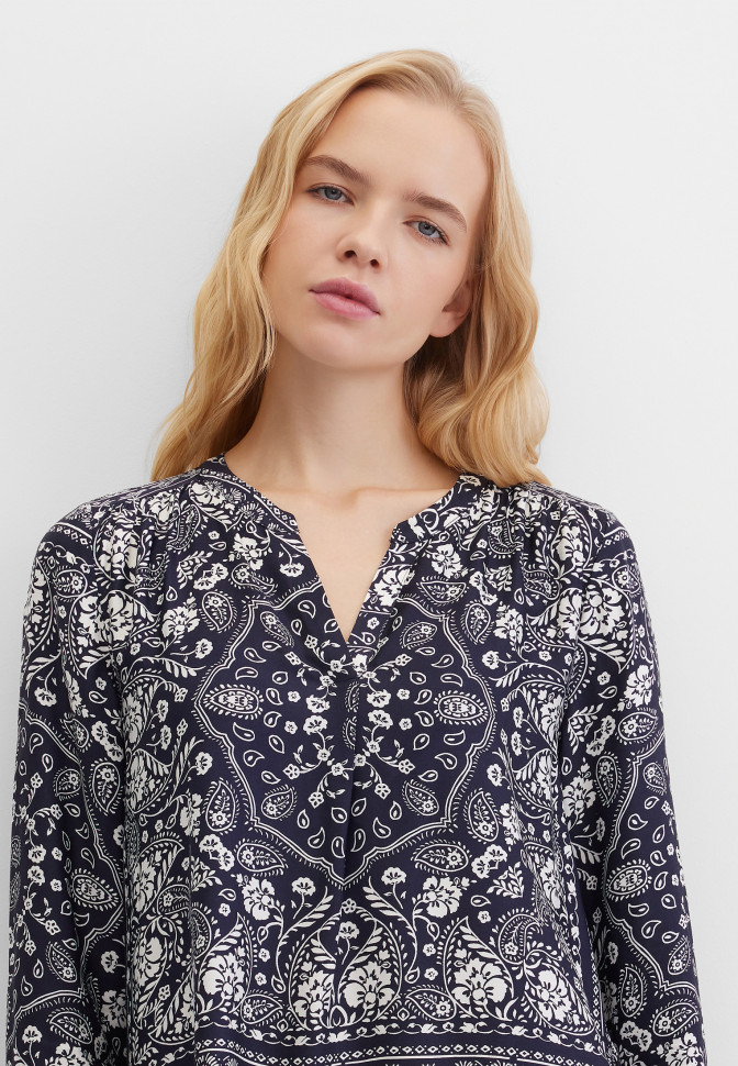 Блузка свободная