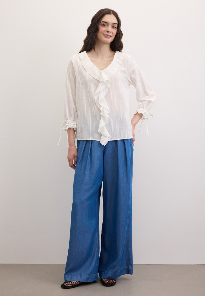 Блузка с рюшами