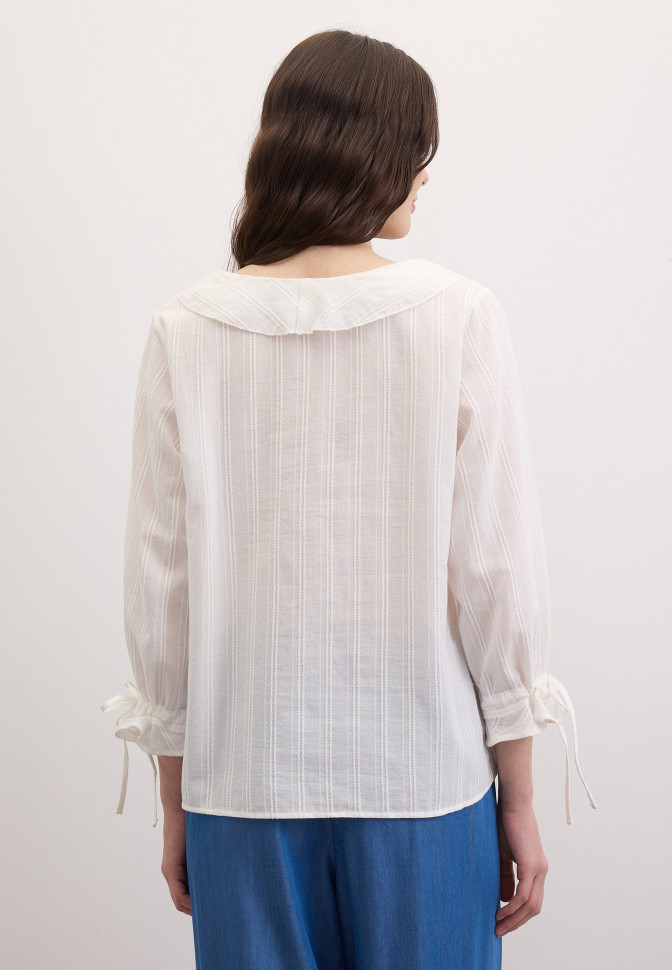 Блузка с рюшами