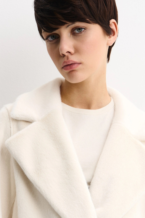 Шуба из искусственного экомеха