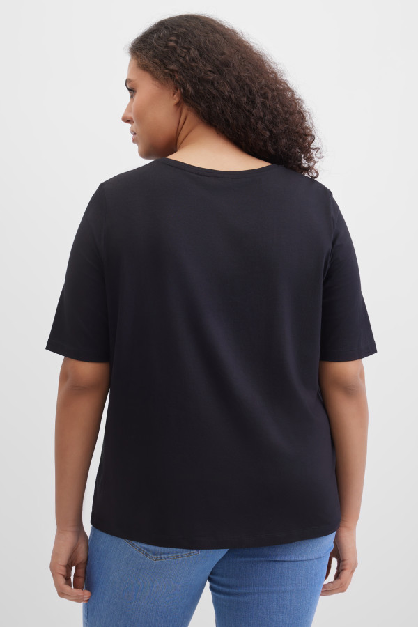 Футболка прямого кроя