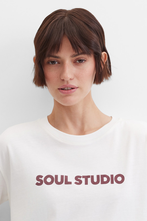 Футболка с надписью