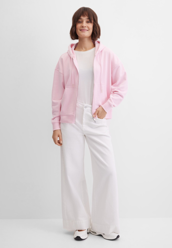 Толстовка с капюшоном