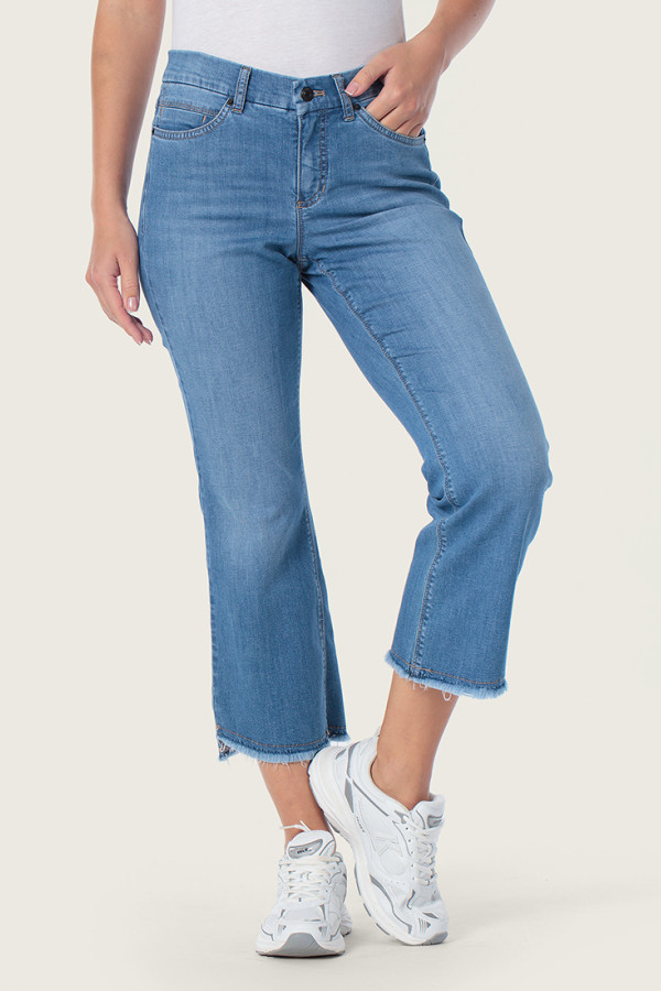 Джинсы расклешенные