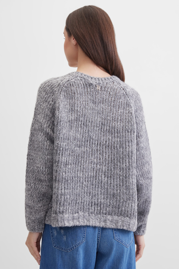 Джемпер прямого кроя